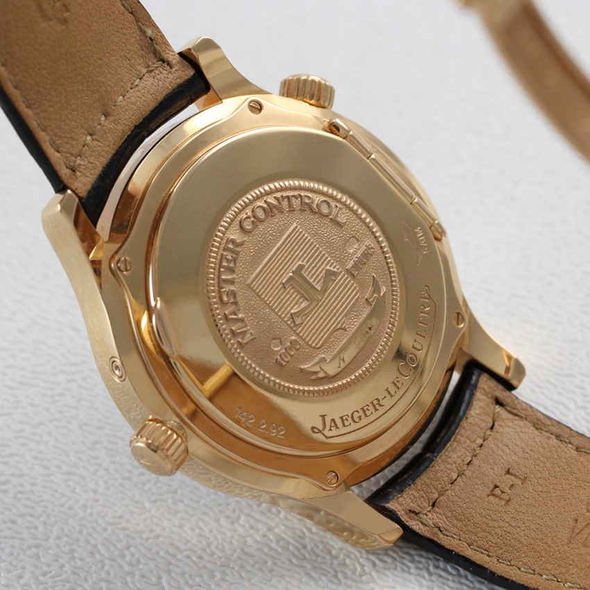 SOLD JAEGER LECOULTRE COMPRESSOR GEOGRAPHIC SOLID 18K GOLD WATCH